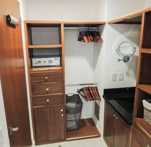 Apartamento Beautiful Ocean View Condo, 3br 3.5 Bt *