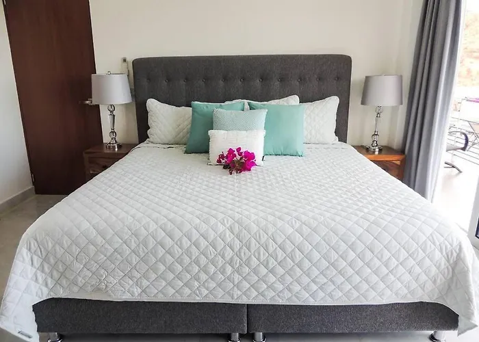 Beautiful Ocean View Condo, 3br 3.5 Bt Apartamento
